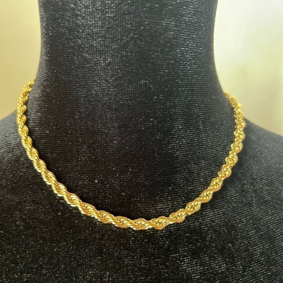 New Gold Plated Stainless Steel Fashion Twisted Rope Chain Necklace. NWT - Picture 1 of 3